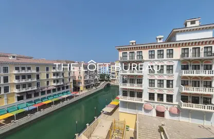 Apartment - 3 Bedrooms - 4 Bathrooms for rent in Chateau - Qanat Quartier - The Pearl Island - Doha