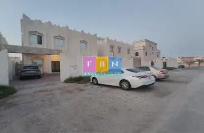 Apartment - 1 Bathroom for rent in Umm Salal Ali - Umm Salal Ali - Doha