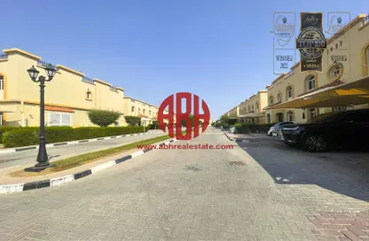 Compound - 5 Bedrooms - 6 Bathrooms for rent in Wholesale Market Street - Abu Hamour - Doha