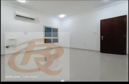 Apartment - 2 Bedrooms - 2 Bathrooms for rent in Abu Talha Street - Fereej Bin Omran - Doha