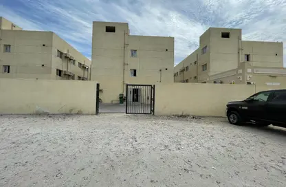 Labor Camp - Studio - 7+ Bathrooms for rent in Industrial Area 2 - Industrial Area - Industrial Area - Doha