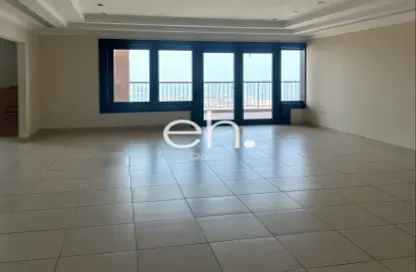 Apartment - 2 Bedrooms - 3 Bathrooms for sale in Tower 24 - Porto Arabia - The Pearl Island - Doha