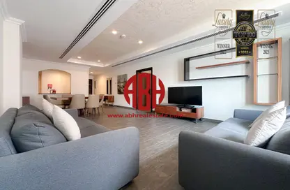 Apartment - 1 Bedroom - 2 Bathrooms for rent in East Porto Drive - Porto Arabia - The Pearl Island - Doha