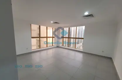 Apartment - 3 Bedrooms - 3 Bathrooms for rent in Al Sadd Road - Al Sadd - Doha