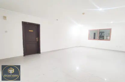 Apartment - 2 Bedrooms - 2 Bathrooms for rent in Bin Omran - Fereej Bin Omran - Doha