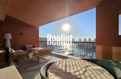 Apartment - 2 Bedrooms - 2 Bathrooms for rent in East Porto Drive - Porto Arabia - The Pearl Island - Doha