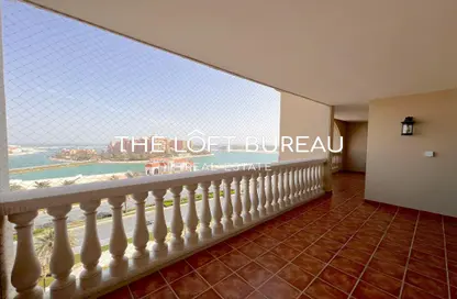 Apartment - 2 Bedrooms - 3 Bathrooms for rent in West Porto Drive - Porto Arabia - The Pearl Island - Doha