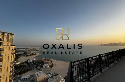 Penthouse - 3 Bedrooms - 5 Bathrooms for rent in Viva West - Viva Bahriyah - The Pearl Island - Doha