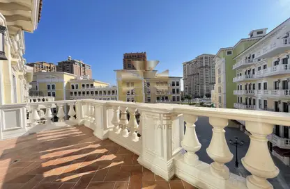 Apartment - 2 Bedrooms - 3 Bathrooms for rent in Qanat Quartier - The Pearl Island - Doha