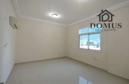 Apartment - 2 Bedrooms - 3 Bathrooms for rent in Hadramout Street - Doha Al Jadeed - Doha