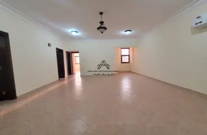 Apartment - 2 Bedrooms - 2 Bathrooms for rent in Fereej Bin Mahmoud - Doha