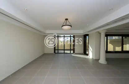 Townhouse - 4 Bedrooms - 5 Bathrooms for rent in Porto Arabia Townhouses - Porto Arabia - The Pearl Island - Doha