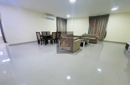 Apartment - 2 Bedrooms - 2 Bathrooms for rent in Old Al Ghanim - Al Ghanim - Doha