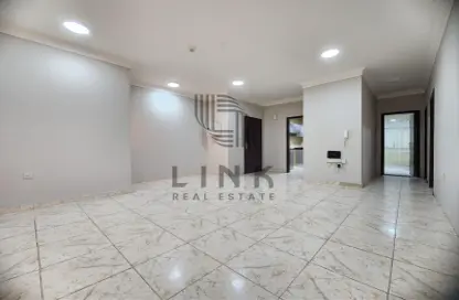 Apartment - 2 Bedrooms - 2 Bathrooms for rent in Al Muntazah Street - Al Muntazah - Doha