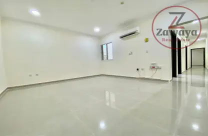 Apartment - 2 Bedrooms - 3 Bathrooms for rent in Bin Omran - Fereej Bin Omran - Doha