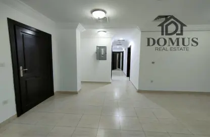 Apartment - 2 Bedrooms - 3 Bathrooms for rent in Al Zubair Bakkar Street - Al Sadd - Doha