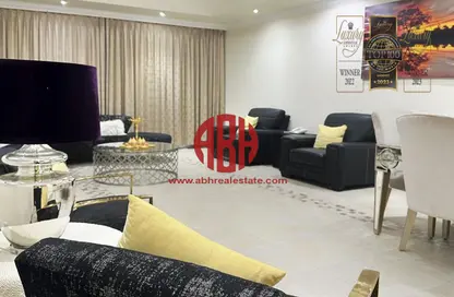 Apartment - 1 Bedroom - 2 Bathrooms for sale in West Porto Drive - Porto Arabia - The Pearl Island - Doha