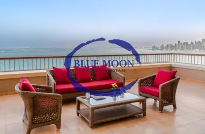 Penthouse - 3 Bedrooms - 4 Bathrooms for rent in Porto Arabia - The Pearl Island - Doha