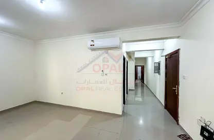 Apartment - 3 Bedrooms - 2 Bathrooms for rent in Al Mansoura - Al Mansoura - Doha