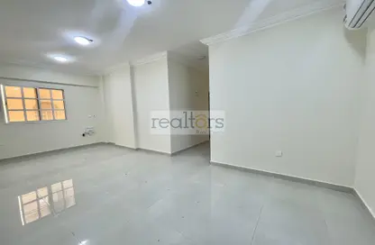 Apartment - 3 Bedrooms - 3 Bathrooms for rent in Al Sadd Road - Al Sadd - Doha