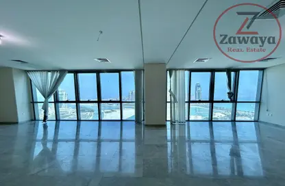 شقة - 3 غرف نوم - 4 حمامات للايجار في برج زجزاج  ب - أبراج زجزاج - الخليج الغربي - الدوحة