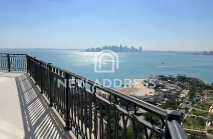 Penthouse - 3 Bedrooms - 3 Bathrooms for rent in Floresta Gardens - Floresta Gardens - The Pearl Island - Doha