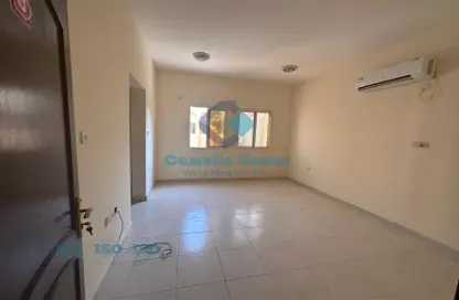 Compound - 5 Bathrooms for rent in Al Hanaa Street - Al Gharrafa - Doha