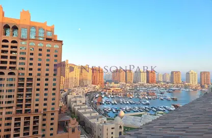 Apartment - 2 Bedrooms - 3 Bathrooms for rent in Burj Eleganté - Porto Arabia - The Pearl Island - Doha