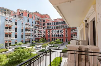 Apartment - 1 Bedroom - 2 Bathrooms for rent in Carnaval - Qanat Quartier - The Pearl Island - Doha