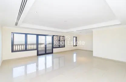 Apartment - 2 Bedrooms - 2 Bathrooms for sale in West Porto Drive - Porto Arabia - The Pearl Island - Doha