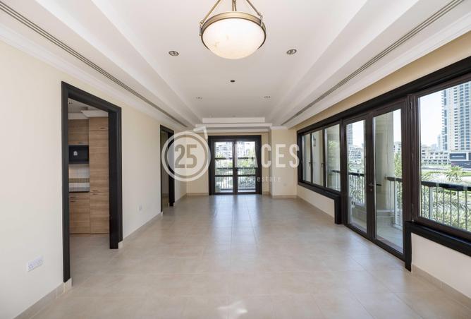 Apartment - 1 Bedroom - 2 Bathrooms for rent in West Porto Drive - Porto Arabia - The Pearl Island - Doha