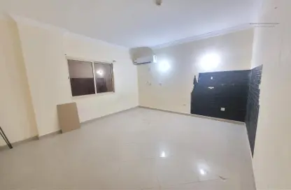 Apartment - 3 Bedrooms - 3 Bathrooms for rent in Al Muntazah Street - Al Muntazah - Doha