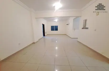 Apartment - 3 Bedrooms - 2 Bathrooms for rent in Fereej Bin Mahmoud North - Fereej Bin Mahmoud - Doha