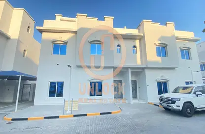 Villa - 5 Bedrooms - 6 Bathrooms for rent in Wadi Al Markh - Muraikh - AlMuraikh - Doha