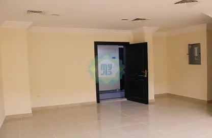 Apartment - 2 Bedrooms - 3 Bathrooms for rent in Al Sadd Road - Al Sadd - Doha