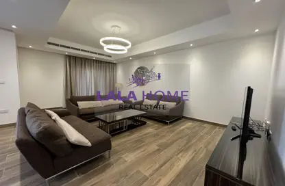 Apartment - 3 Bedrooms - 2 Bathrooms for rent in Les Maisons Blanches - Lusail