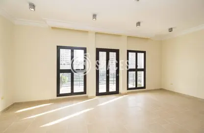 Apartment - 2 Bedrooms - 3 Bathrooms for rent in Carnaval - Qanat Quartier - The Pearl Island - Doha