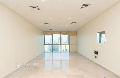 Apartment - 2 Bedrooms - 3 Bathrooms for rent in Zig Zag Tower A - Zig Zag Towers - West Bay - Doha