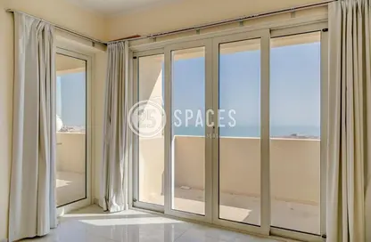 Apartment - 2 Bedrooms - 3 Bathrooms for sale in Viva East - Viva Bahriyah - The Pearl Island - Doha