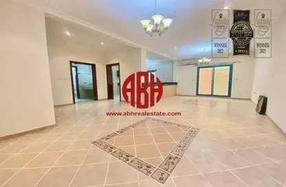 Villa - 4 Bedrooms - 4 Bathrooms for rent in Al Hamraa Street - Al Thumama - Doha